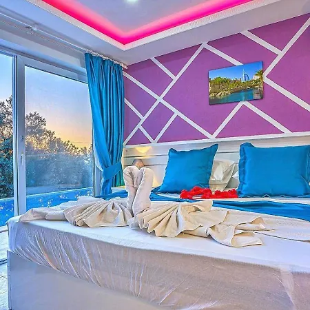 Villa Uezuemlue 2 Bedroom Secluded With Private Pool Hot Tub Kalkan
