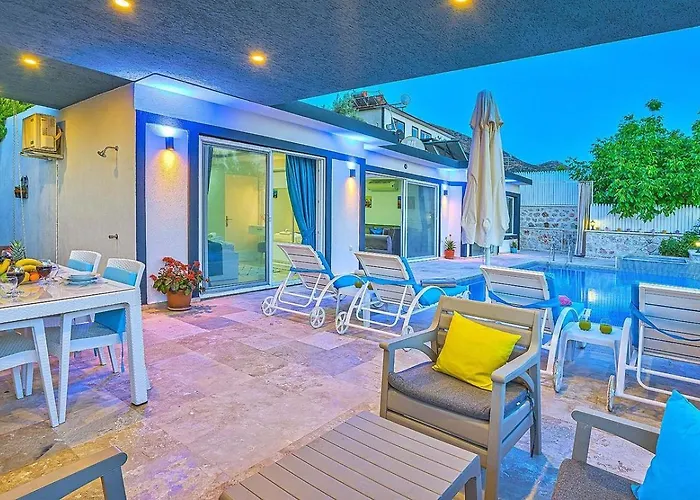 Villa Uezuemlue 2 Bedroom Secluded With Private Pool Hot Tub Kalkan