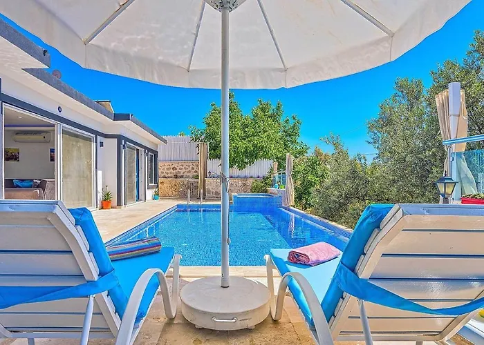 Uezuemlue 2 Bedroom Secluded With Private Pool Hot Tub Kalkan
