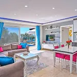 Villa Uezuemlue 2 Bedroom Secluded With Private Pool Hot Tub