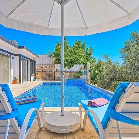 Uezuemlue 2 Bedroom Secluded With Private Pool Hot Tub كالكان