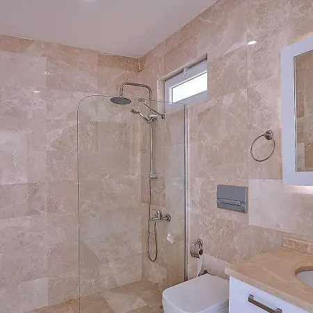 فيلة Uezuemlue 2 Bedroom Secluded With Private Pool Hot Tub كالكان