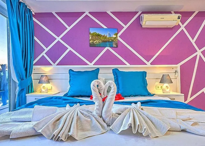 فيلة Uezuemlue 2 Bedroom Secluded With Private Pool Hot Tub كالكان