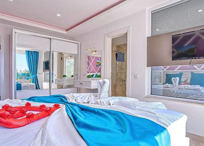 Uezuemlue 2 Bedroom Secluded With Private Pool Hot Tub كالكان