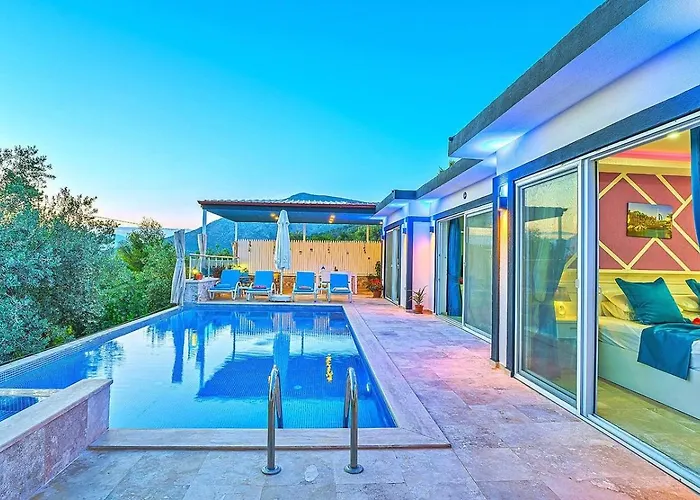 Uezuemlue 2 Bedroom Secluded With Private Pool Hot Tub كالكان