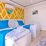 Uezuemlue 2 Bedroom Secluded With Private Pool Hot Tub * كالكان
