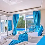 فيلة Uezuemlue 2 Bedroom Secluded With Private Pool Hot Tub كالكان